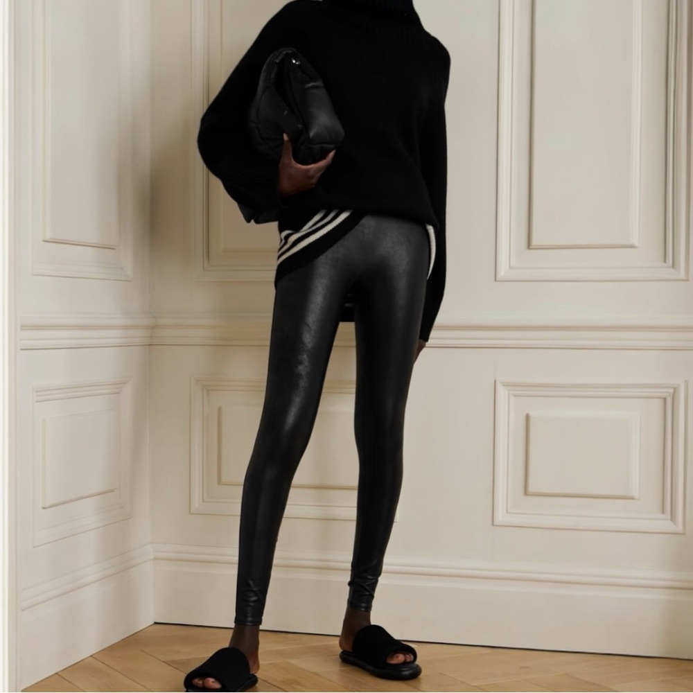 Spanx Slick Faux Leather Leggings Size M